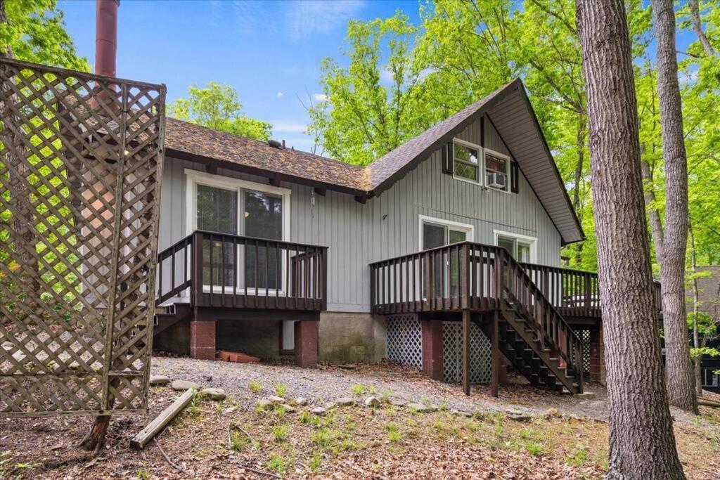 The Gingerbread House: 4 Bedroom Chalet, W/ Sunroom/Deck, Sleeps 12, Modern Amenities McGaheysville Екстериор снимка