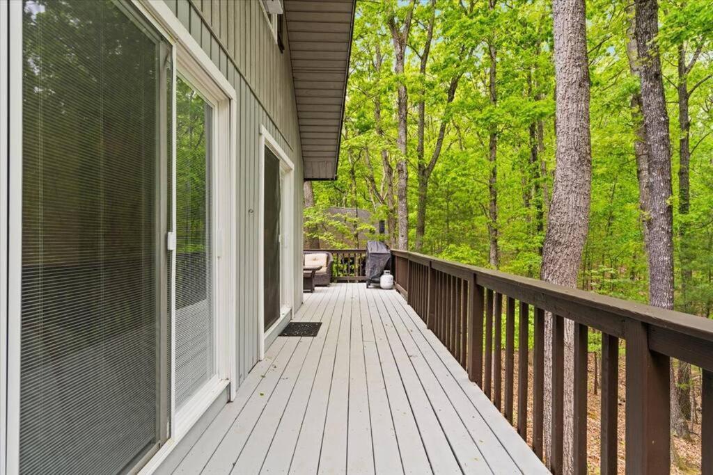 The Gingerbread House: 4 Bedroom Chalet, W/ Sunroom/Deck, Sleeps 12, Modern Amenities McGaheysville Екстериор снимка