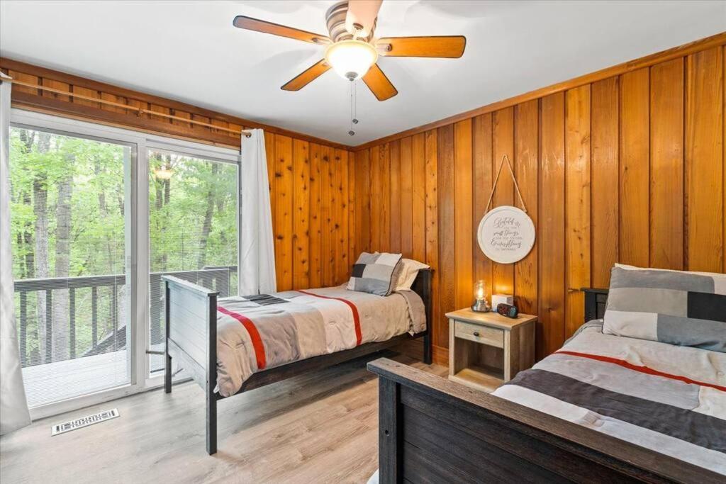 The Gingerbread House: 4 Bedroom Chalet, W/ Sunroom/Deck, Sleeps 12, Modern Amenities McGaheysville Екстериор снимка